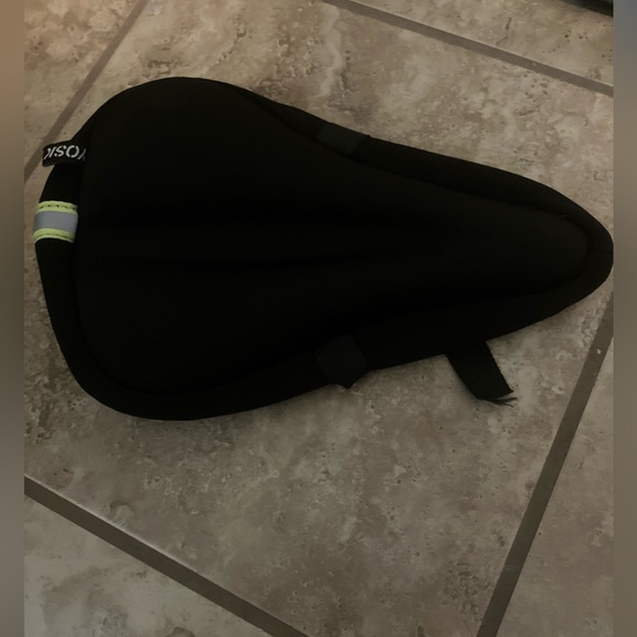 BIKE SEAT COVER-YOSKY LARGE BIKE GEL SEAT COVER NEW VERY COMFORTABLE W/BAG - Picture 2 of 10